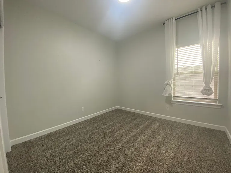 12951 Aberdare Dr — Photo 19