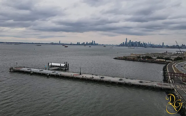 Sold by Dorsa Group | media 42