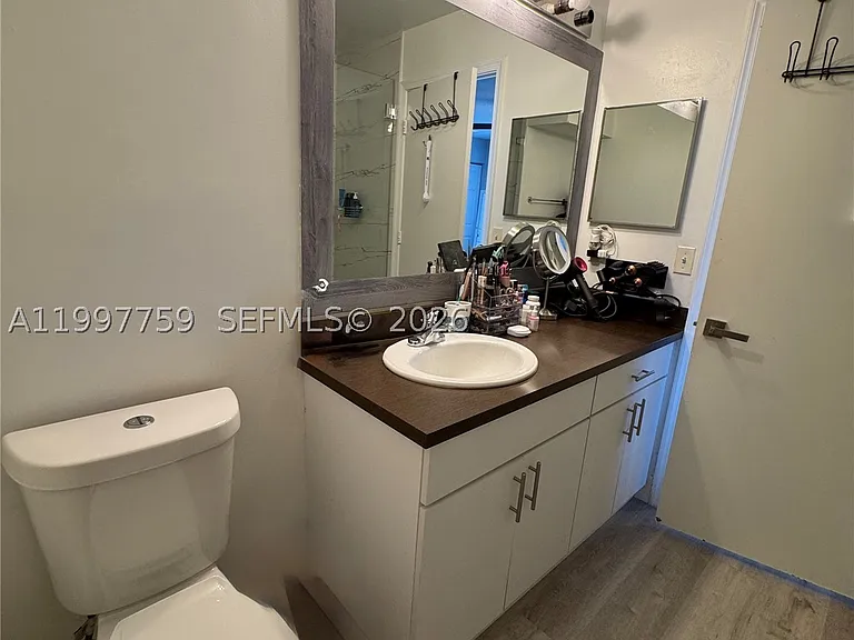 2469 Cordoba Bnd #2469 — Photo 22
