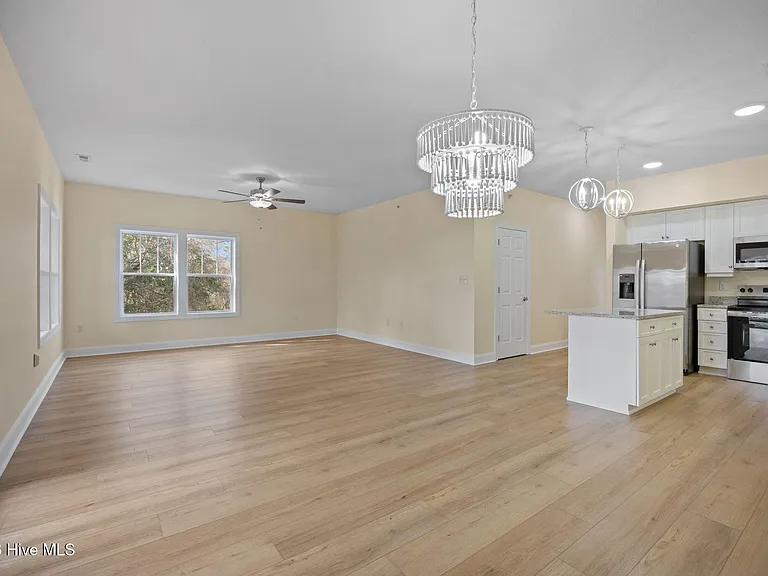 200 Lighthouse Ln #B3 — Photo 4