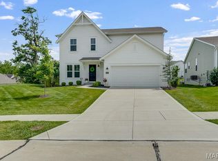 216 Old Moray Pl, Saint Charles, MO 63301