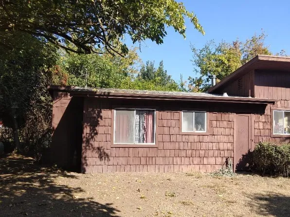3442 Snug Harbor Dr, Walnut Grove, CA 95690