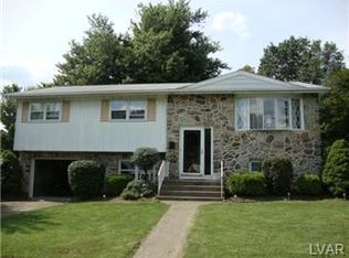 2070 Kensington Rd, Bethlehem, PA 18018