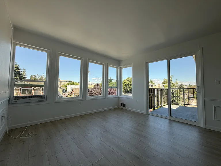 Gallery Windows