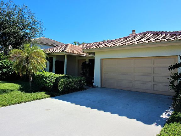 4th image of 434 SW 15th Dr