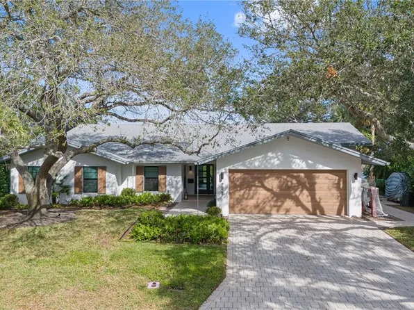 7529 18TH STREET NE, ST PETERSBURG, FL 33702
