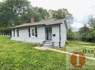 7945 Agnes Ave, Kansas City, MO 64132