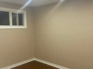 330 Rosedale Dr #2, Whitby, ON L1N1Z3