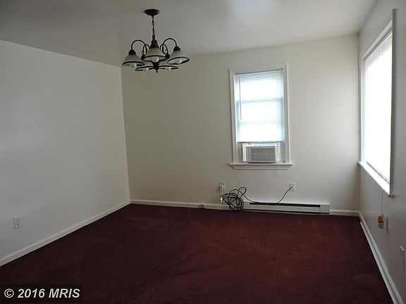 2nd image of 1224 Wabash Ave