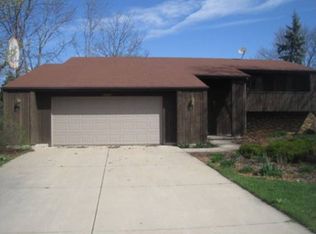 2872 Danbe Rd, Oshkosh, WI 54904