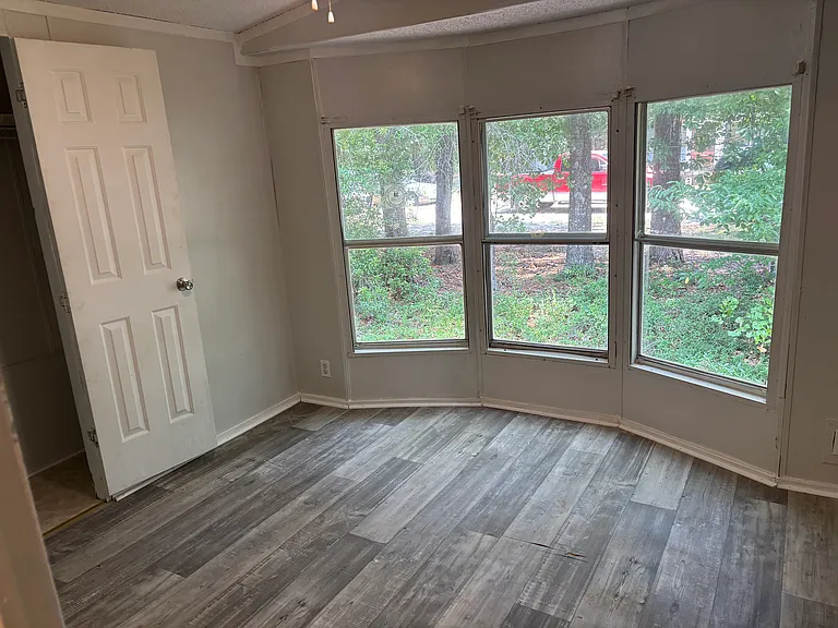 5237 Salem Rd — Photo 4