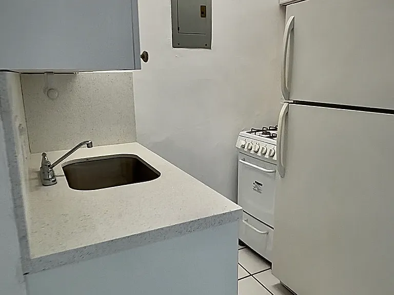 21 Alhambra Cir #20 — Photo 5