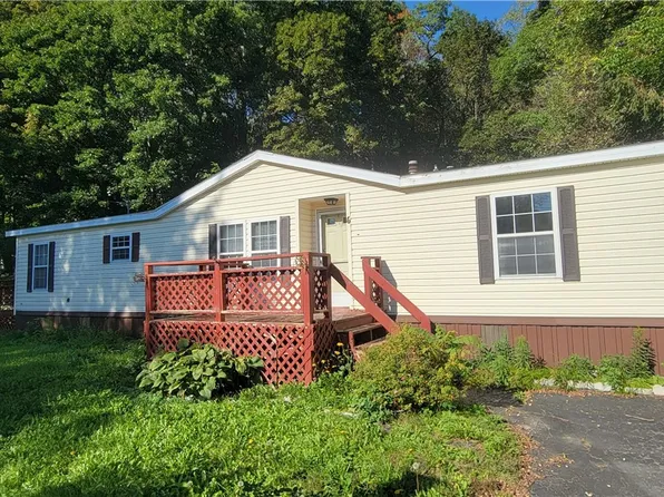 6 Chapel St, Almond, NY 14804