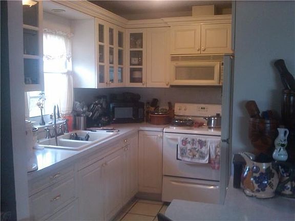 4th image of 3360 NW 194th Ter