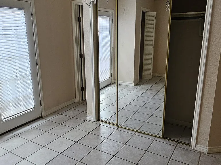 219 E Cherry Ln — Photo 39