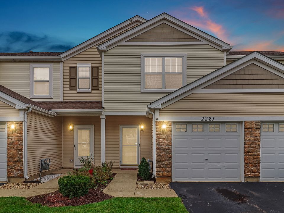 1st image of 2221 Flagstone Ln