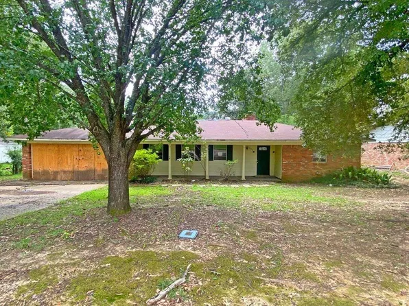 1304 Beverly Dr, Clinton, MS 39056