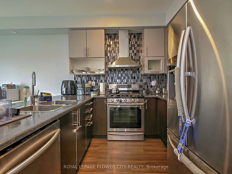 81 Baffin Cres — Photo 20