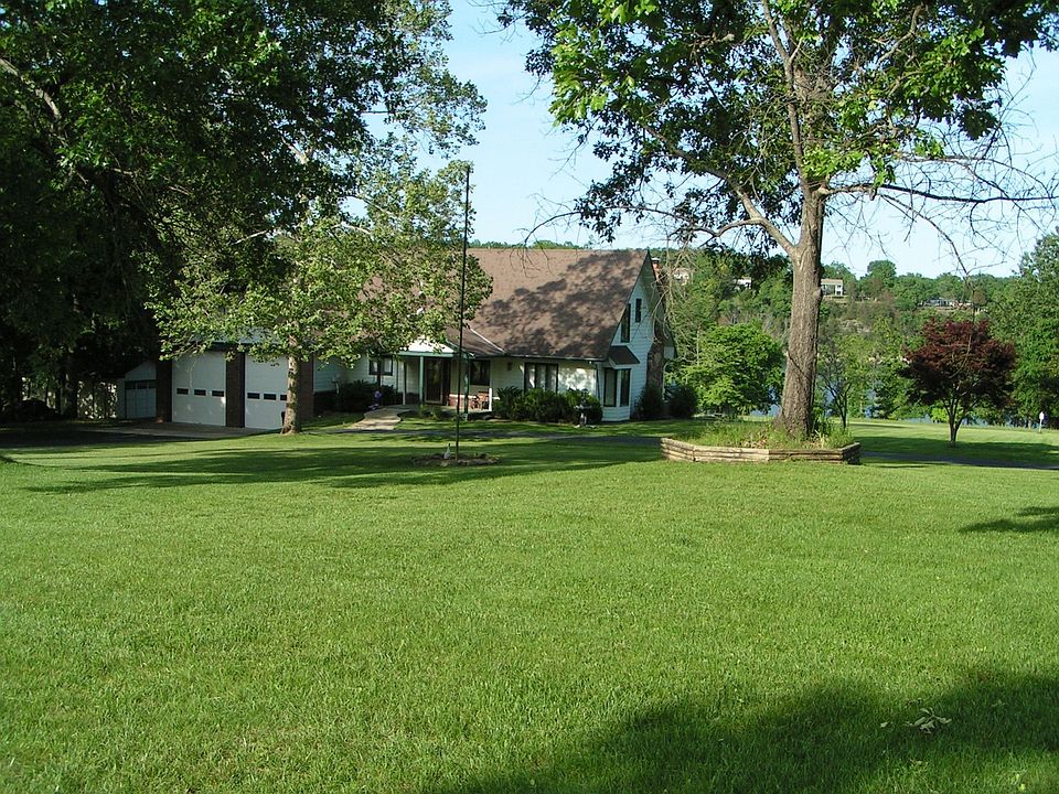 CURB VIEW