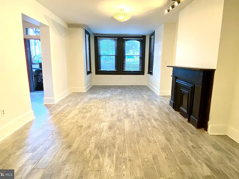 1225 O St NW — Photo 7