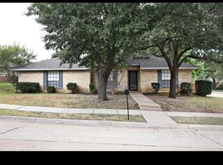 1890 Cliff View Dr, Lewisville, TX 75077