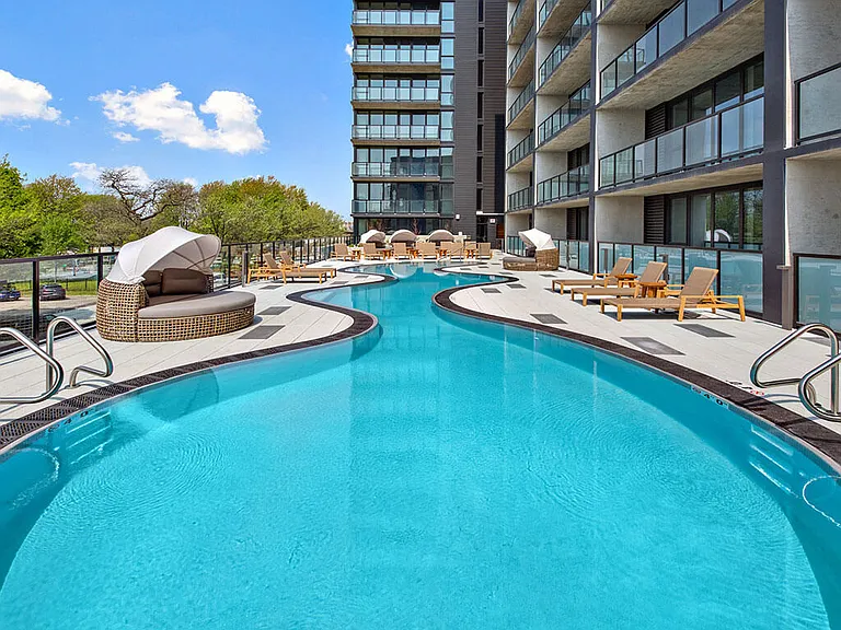 Evo Union Park Apartments — Photo 9