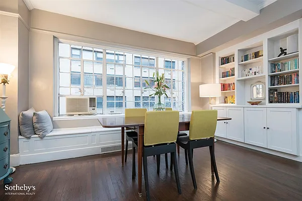 Sold by Sotheby's International Realty | media 4