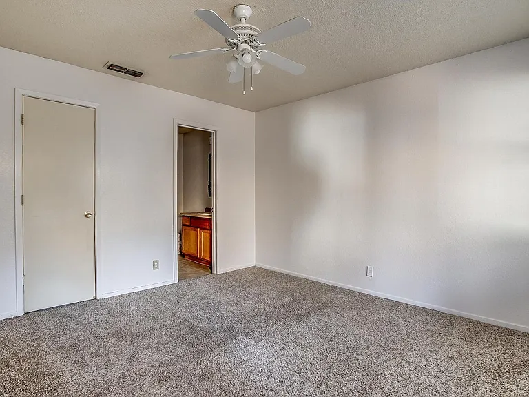 6530 Fall Creek Hwy — Photo 28