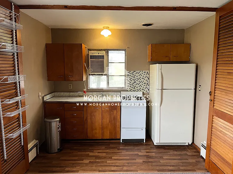 338 S Pendleton Ave #C — Photo 3