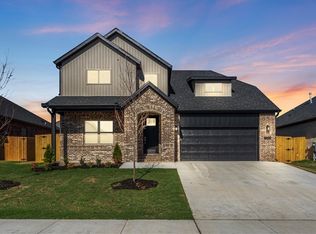 7207 Basswood Ave, Bentonville, AR 72713