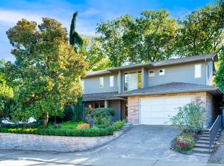 3421 E Saint Andrews Way, Seattle, WA 98112