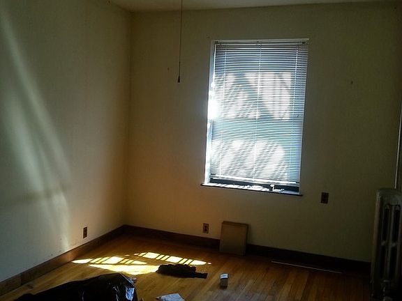 2nd image of 3615 Greystone Ave APT 3G