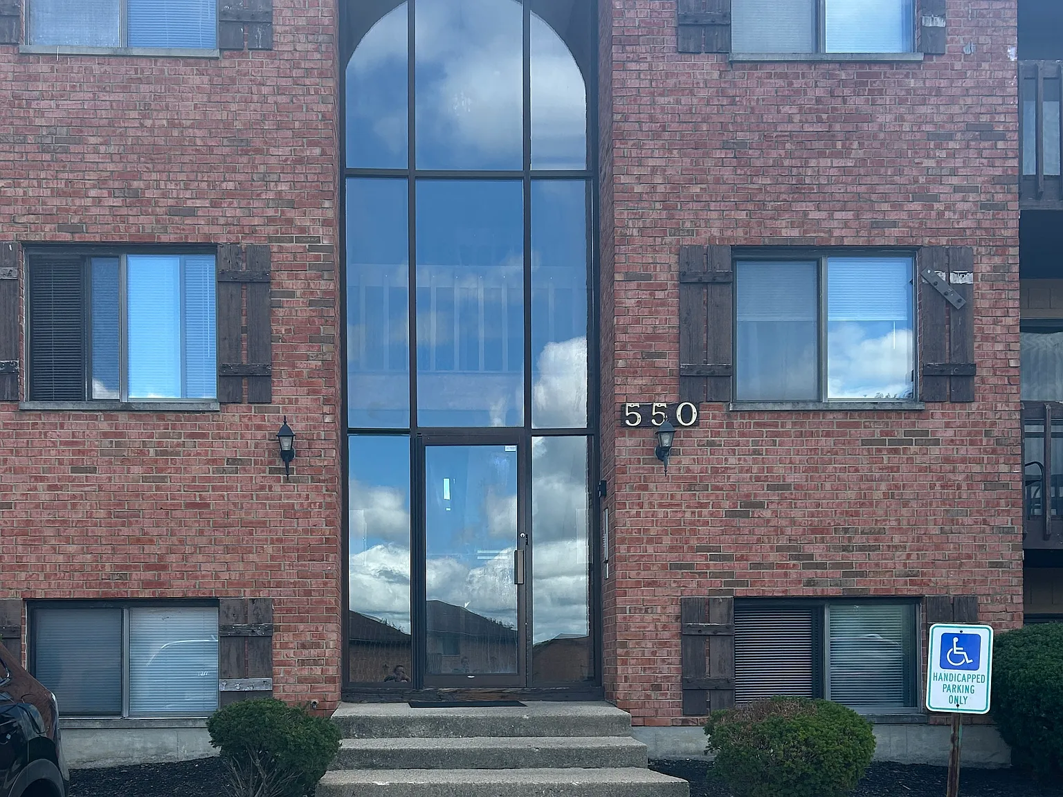 2 bed, 1020 sqft, $1,250 — Photo 1