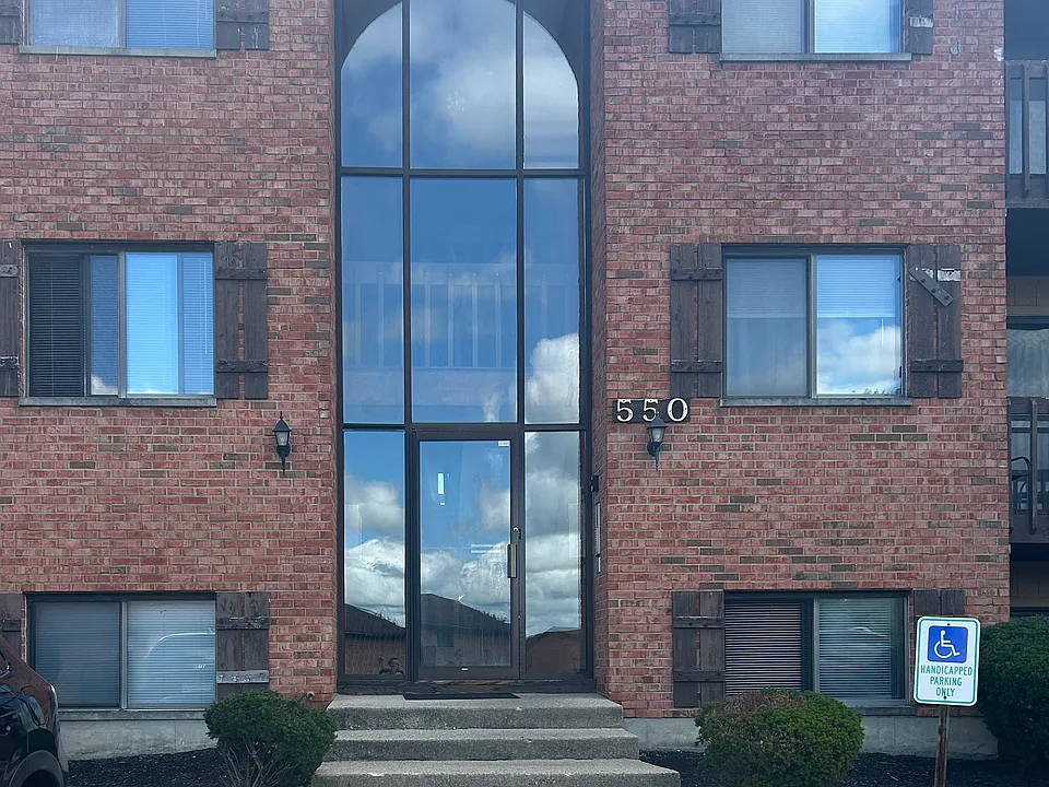 550 W Point Pleasant Cir #15