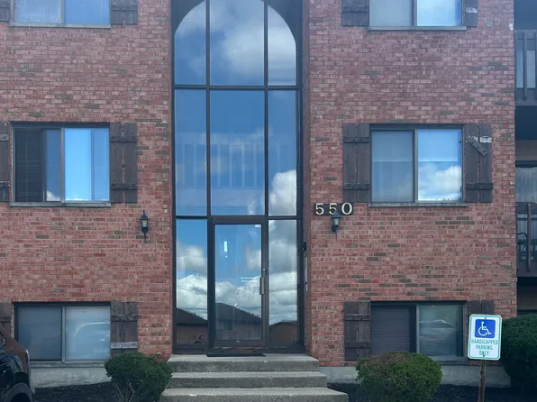 550 W Point Pleasant Cir APT 15, Fairfield, OH 45014