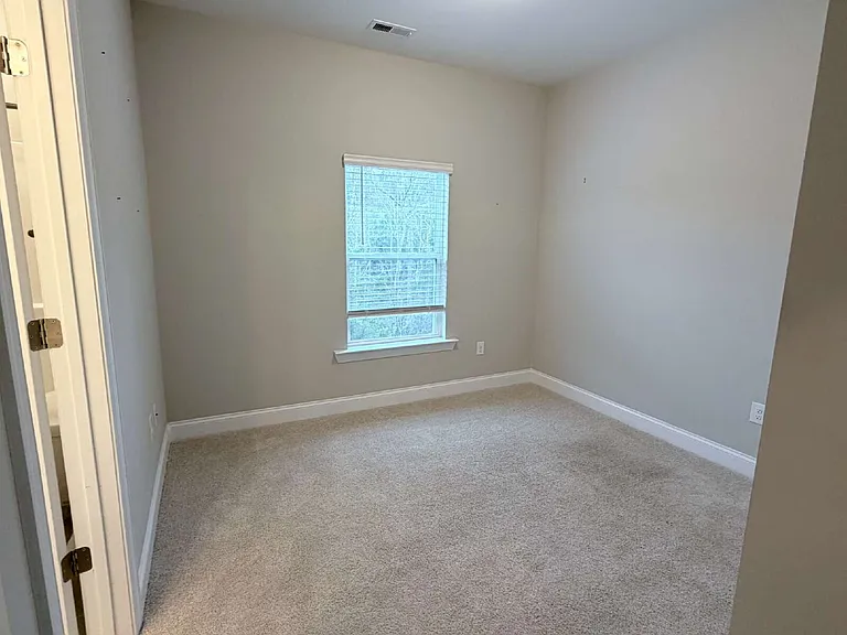 57 Walnut Springs Dr — Photo 14