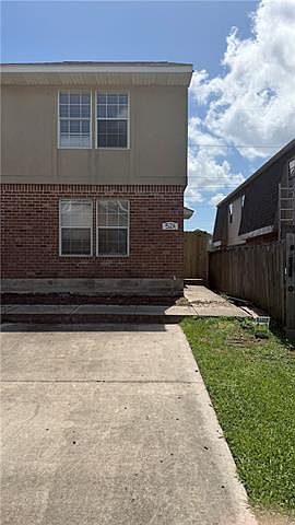 1st image of 52 Brandon Hall Dr APT A