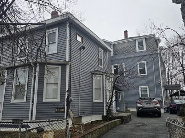 37-37 Arch St #39, Haverhill, MA 01832
