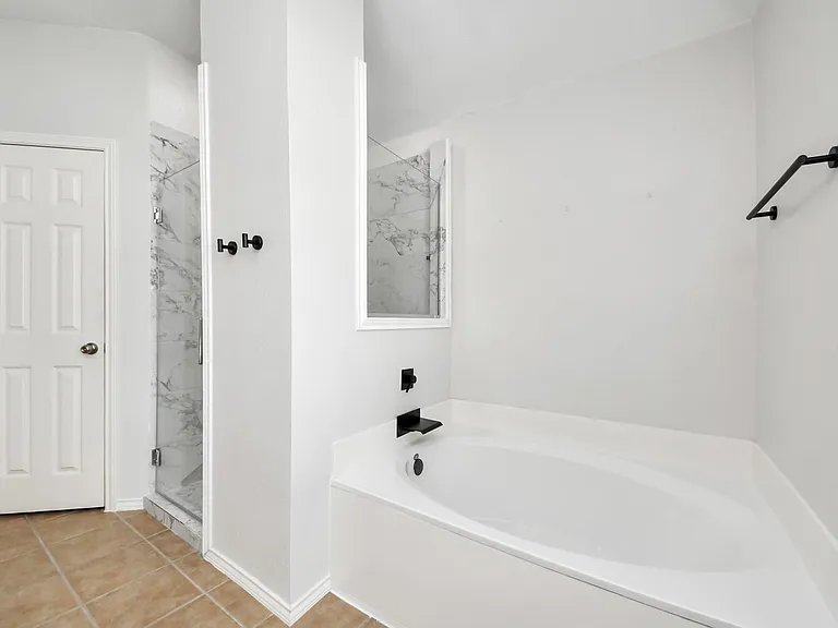20418 Port Bishop Ln — Photo 30