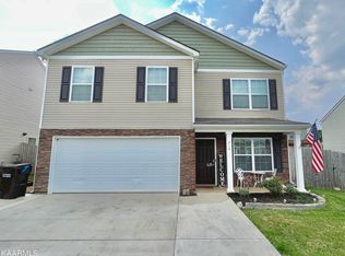 710 Old Towne Loop Dr, Seymour, TN 37865