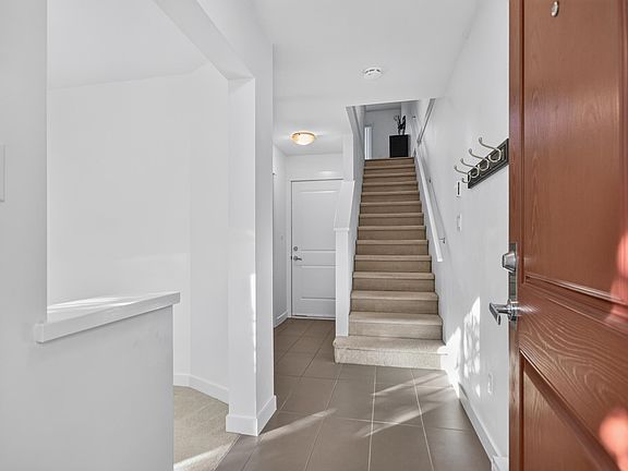 4th image of 6450 187th St #43