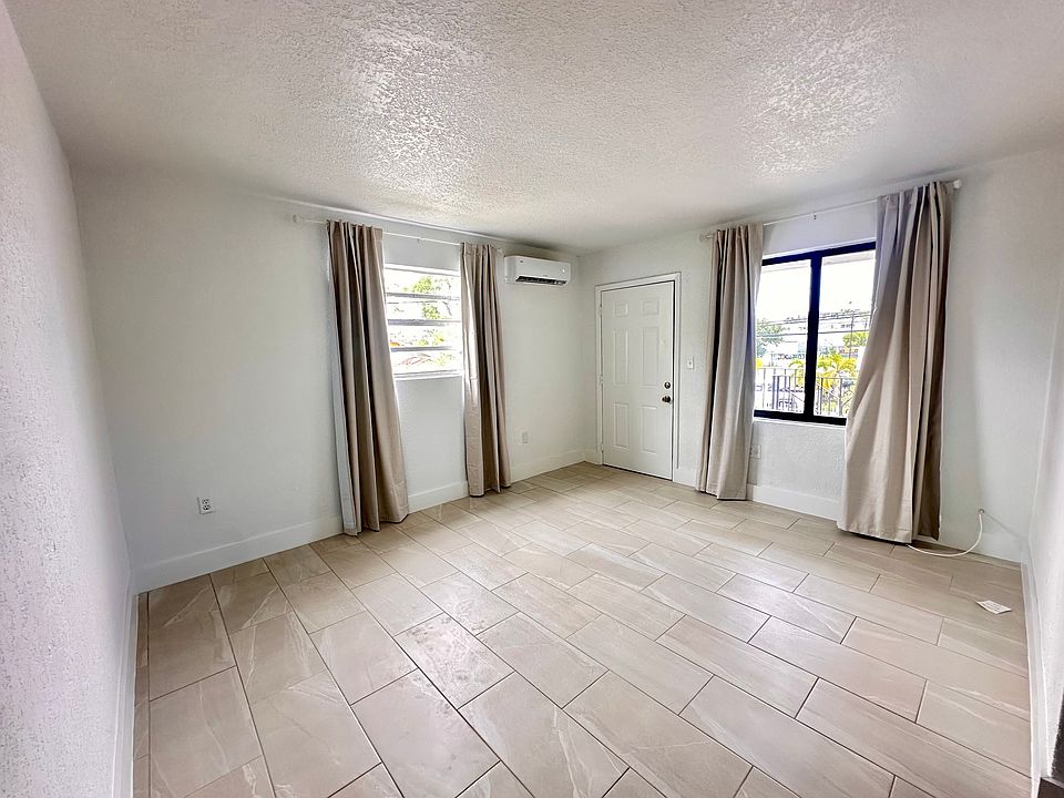 1st image of 310 NE 78th St APT 8