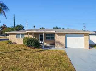 3243 Eisenhower Dr, Holiday, FL 34691