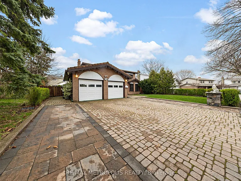 754 Eyer Dr #UPPER — Photo 3