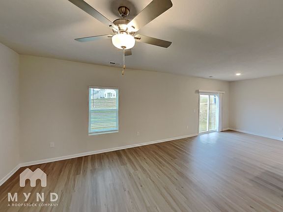 5th image of 3511 Clover Valley Dr