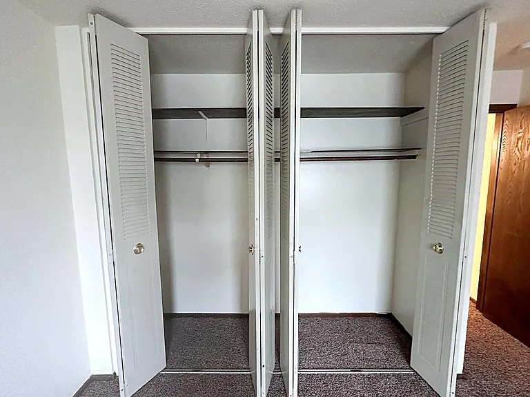 Southgate Apartments — Photo 77