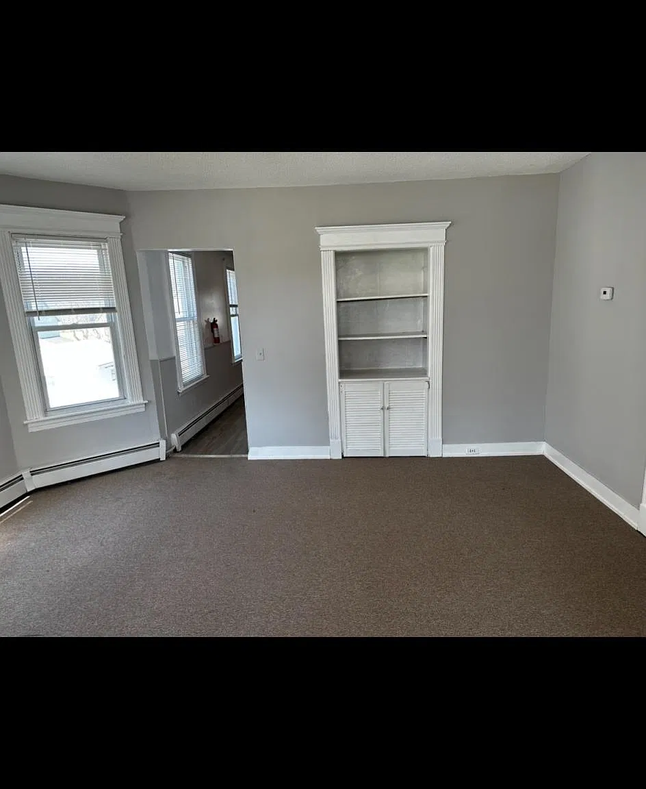 2 bed, 1300 sqft, $1,650 — Photo 1
