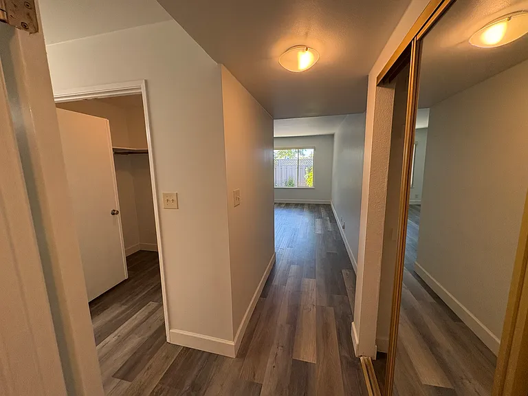 848 Erickson Ln — Photo 13