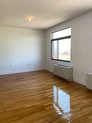 Rented by Chana Ofek, LREB