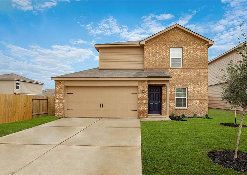 1st image of 525 Riverdale Dr